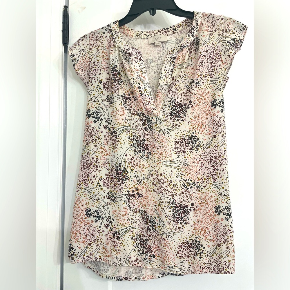 LOFT XS short sleeve shirt